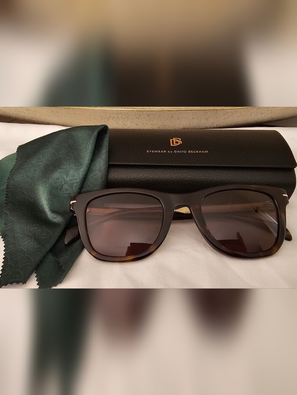 David Beckham Eyewear Sunglasses in Dark Brown Tortoiseshell